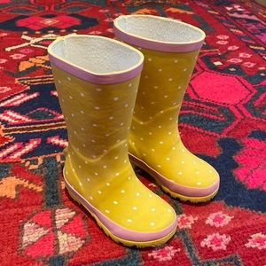 Mini boden rain boots